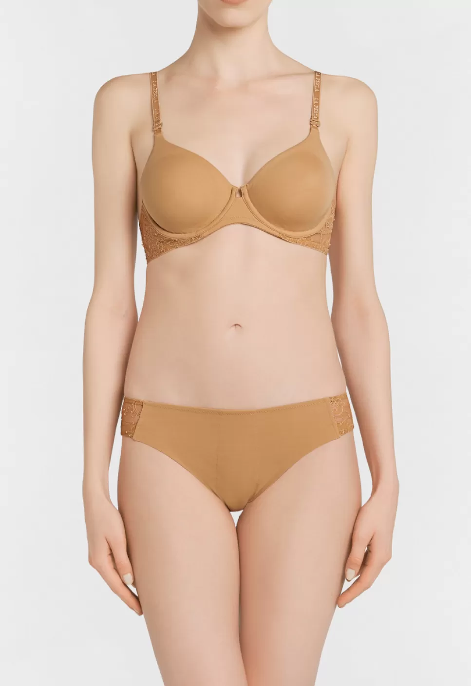 Hot Reggiseno Con Ferretto In Lycra® Nude Con Pizzo Chantilly Con ferretto | Invisibili