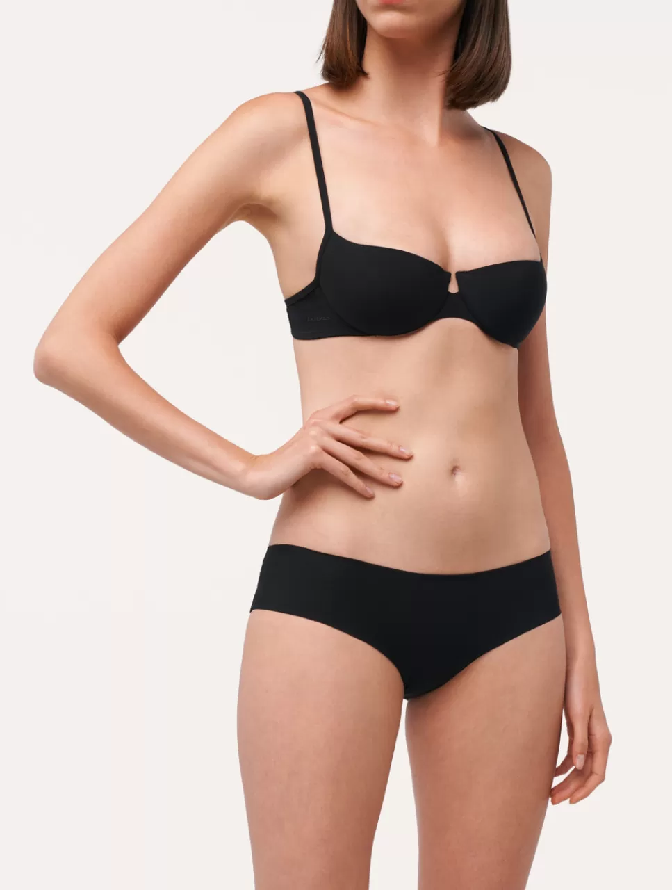 Shop Reggiseno Nero A Balconcino Balconcino | Shapewear