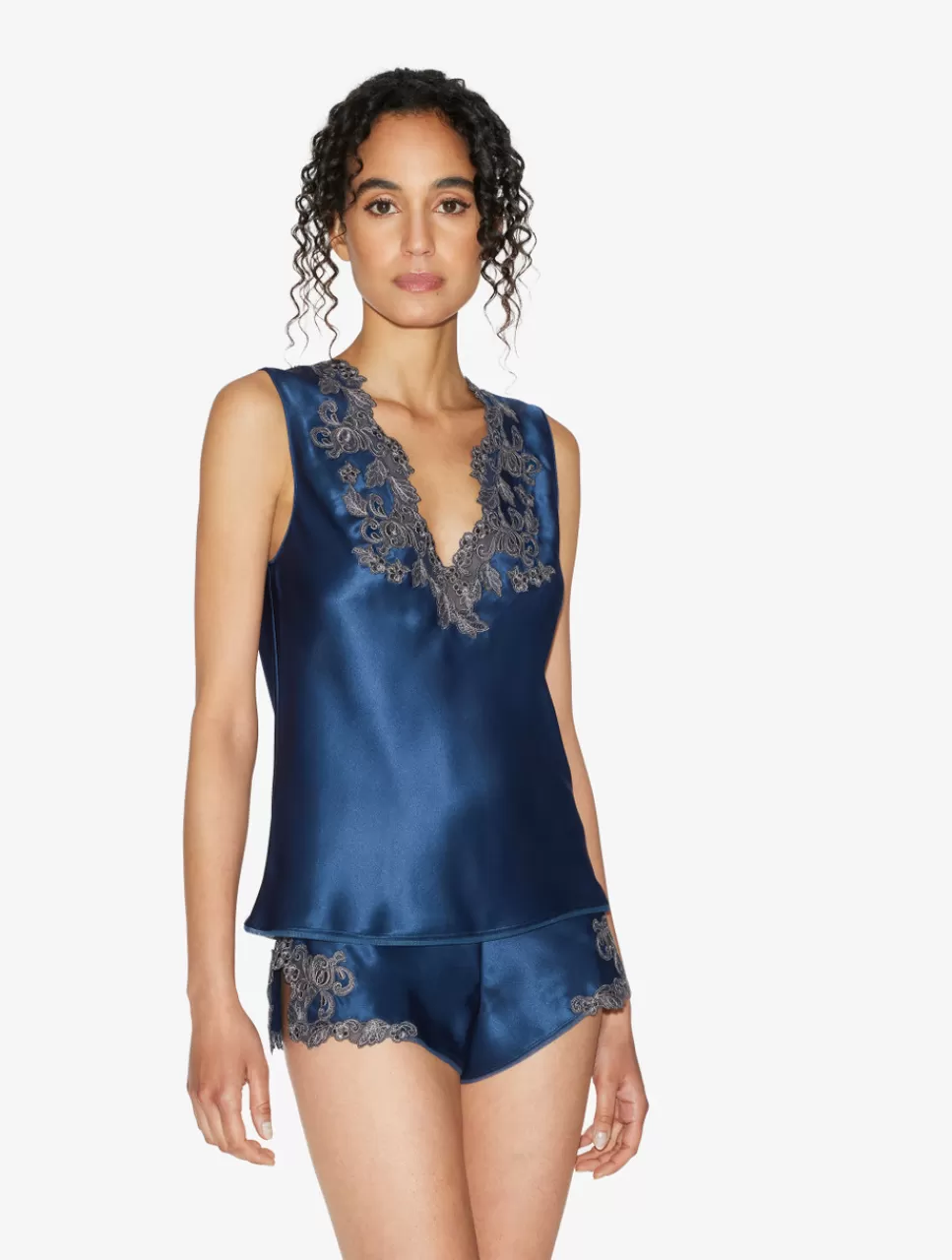 New Top In Raso Di Seta Blu Scuro Con Ricamo A Frastaglio Canotte & Top | Capi in seta